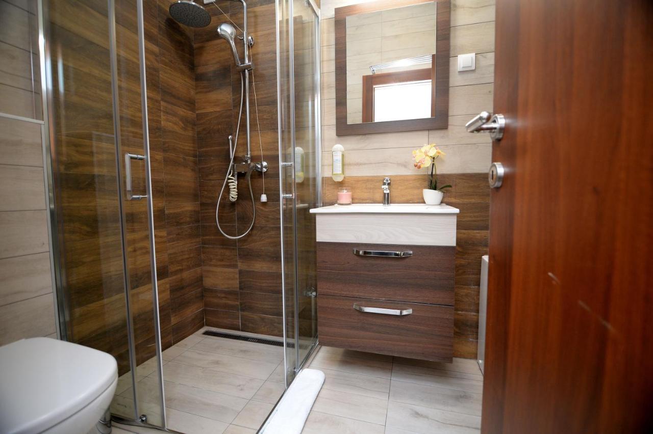 Apartmani Carolija Lucani Εξωτερικό φωτογραφία