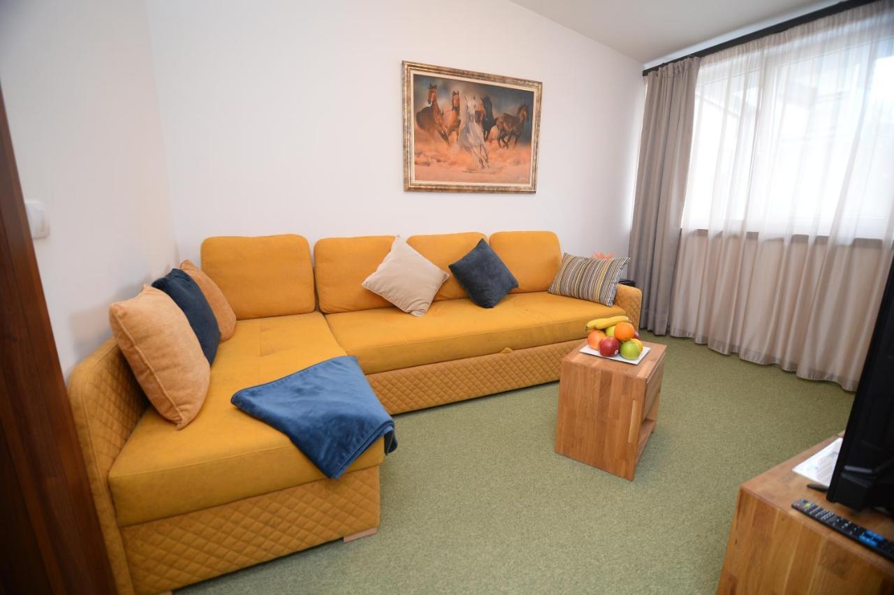 Apartmani Carolija Lucani Εξωτερικό φωτογραφία