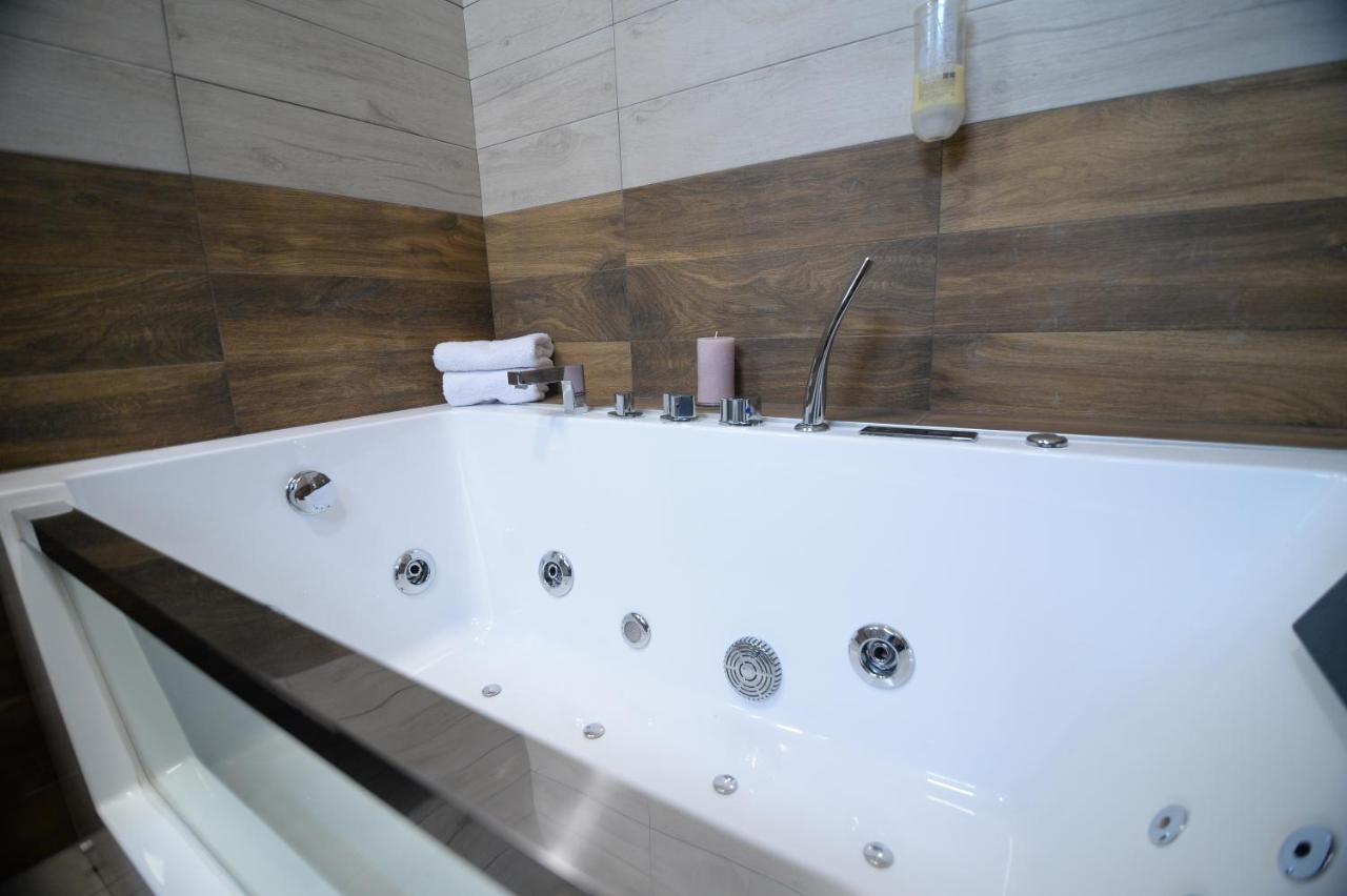 Apartmani Carolija Lucani Εξωτερικό φωτογραφία