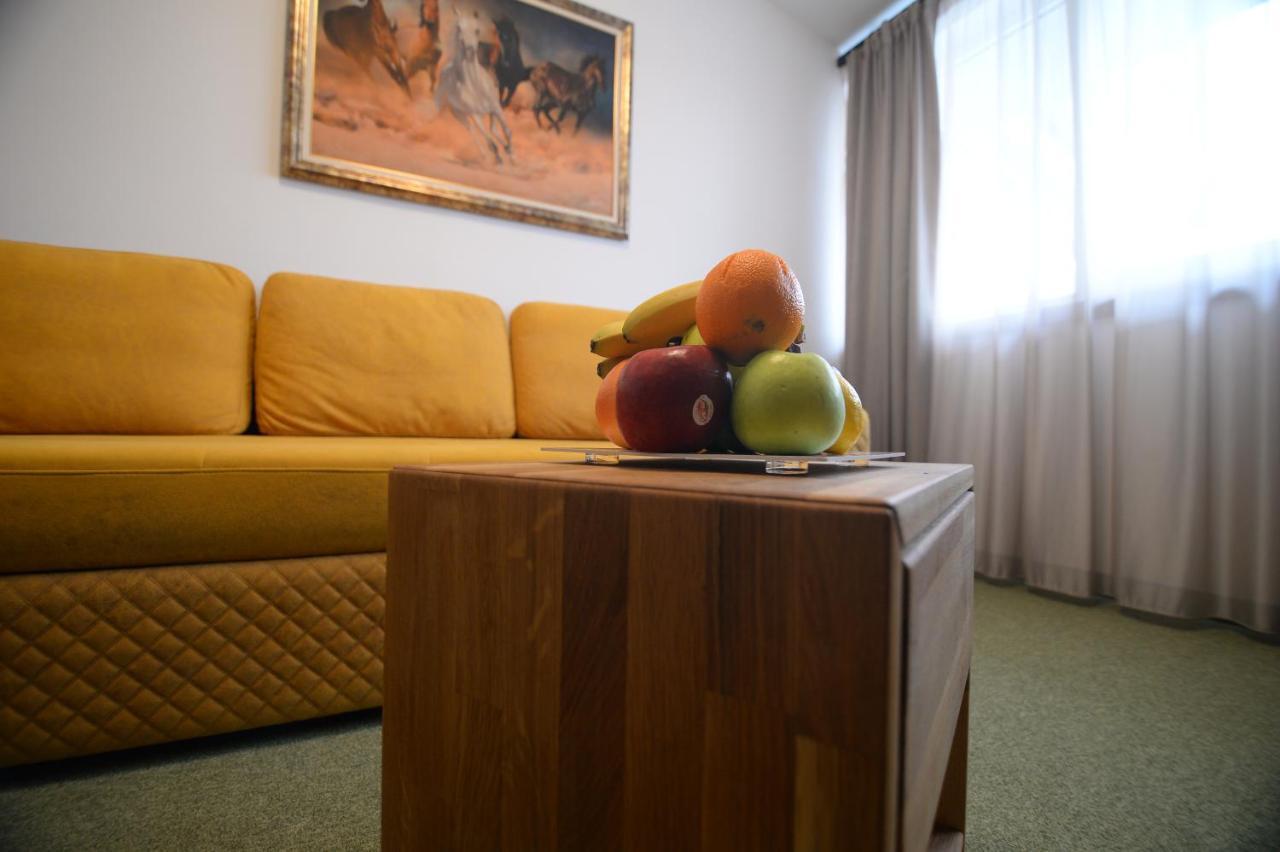 Apartmani Carolija Lucani Εξωτερικό φωτογραφία