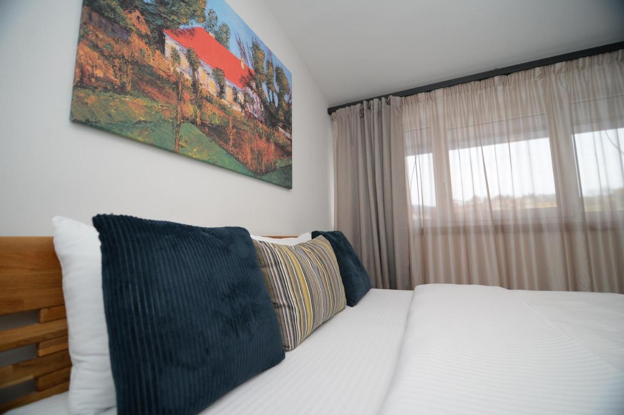 Apartmani Carolija Lucani Εξωτερικό φωτογραφία