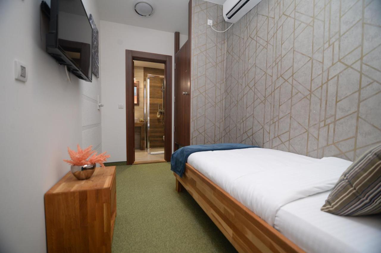 Apartmani Carolija Lucani Εξωτερικό φωτογραφία